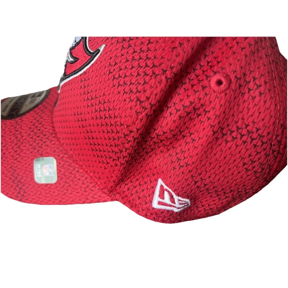 Tampa Bay Buccaneers Bucs‎ New Era NFL 2024 Sideline 39THIRTY Flex Hat Red M/L